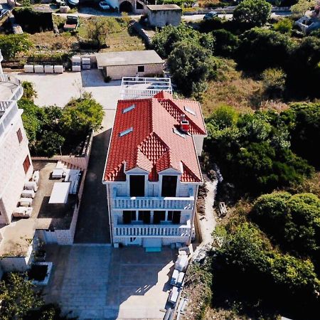 Villa Tonika Povlja  Ngoại thất bức ảnh